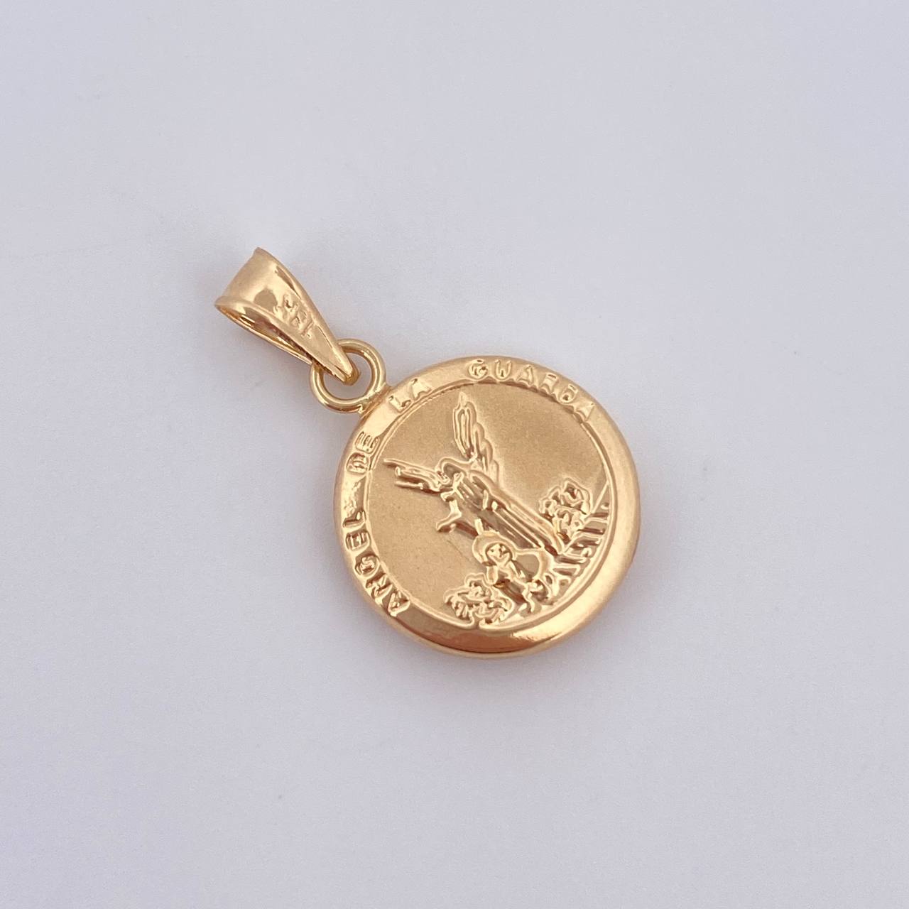 Dije Angel de la Guarda 0.7gr / 2cm / Oro 18K $