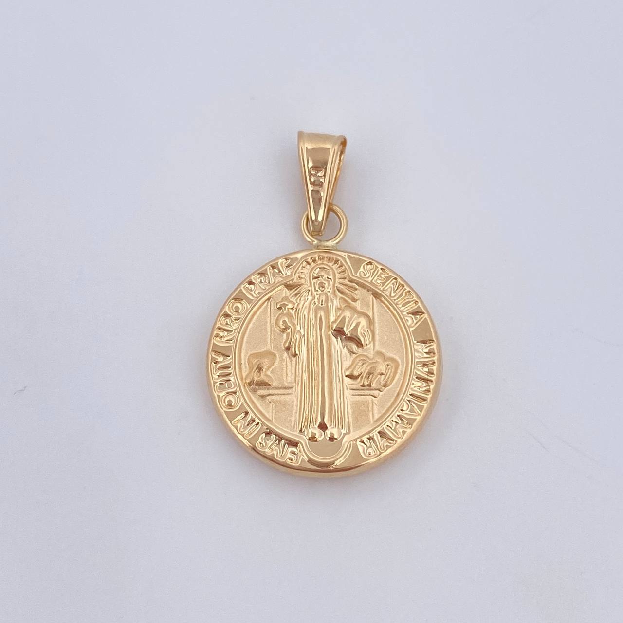 Pendant 1.3gr / 2.5cm (1.0in) / 18K Gold $