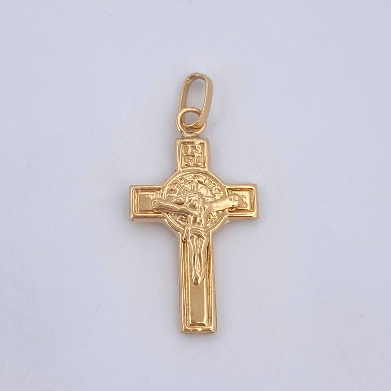 Pendant Cross Christ Saint Benedict 0.75gr / 2.5cm (1.0in) / 18K Gold $