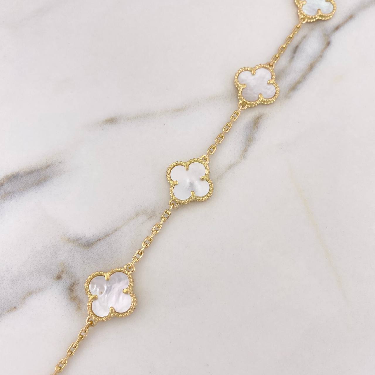 Ankle bracelet Classic Link Clover 19.25gr / 29cm / 2mm White Mother-of-Pearl 18K Yellow Gold #