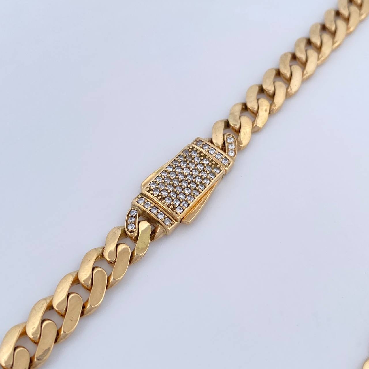 Cadena Cubana 32.3gr / 56cm / Nac.Esp. Oro 18K $