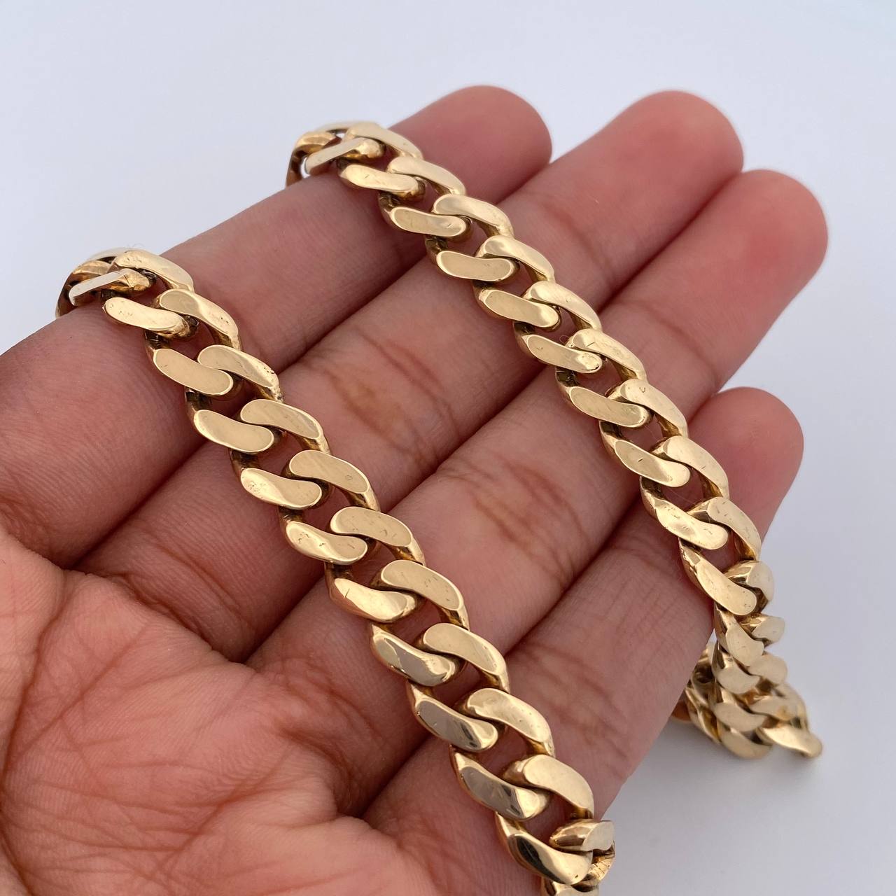 Cadena Cubana 32.3gr / 56cm / Nac.Esp. Oro 18K $