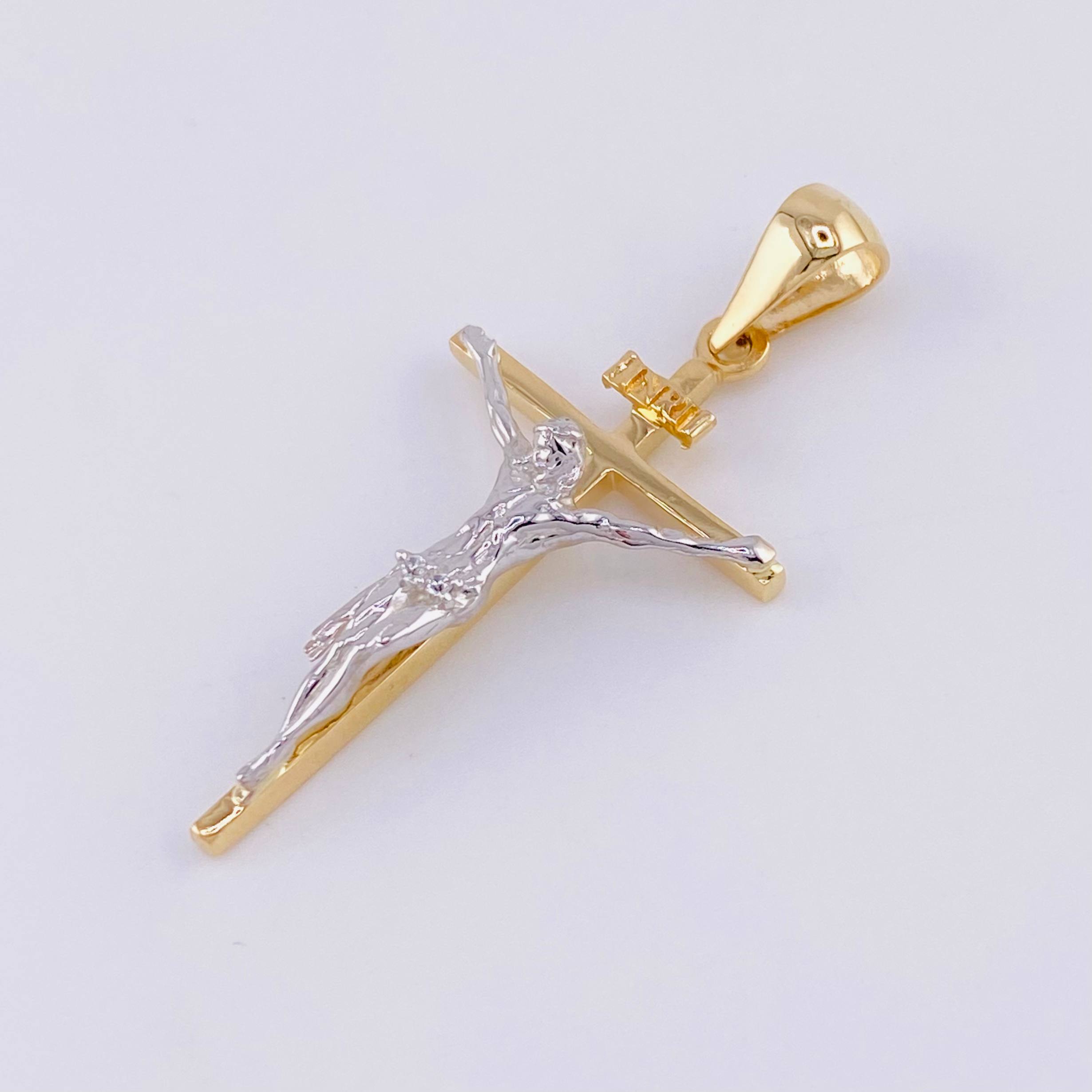 Dije Cruz Cristo 2.35 g / 1 1/2 in Dos Oros Amarillo Blanco 18K