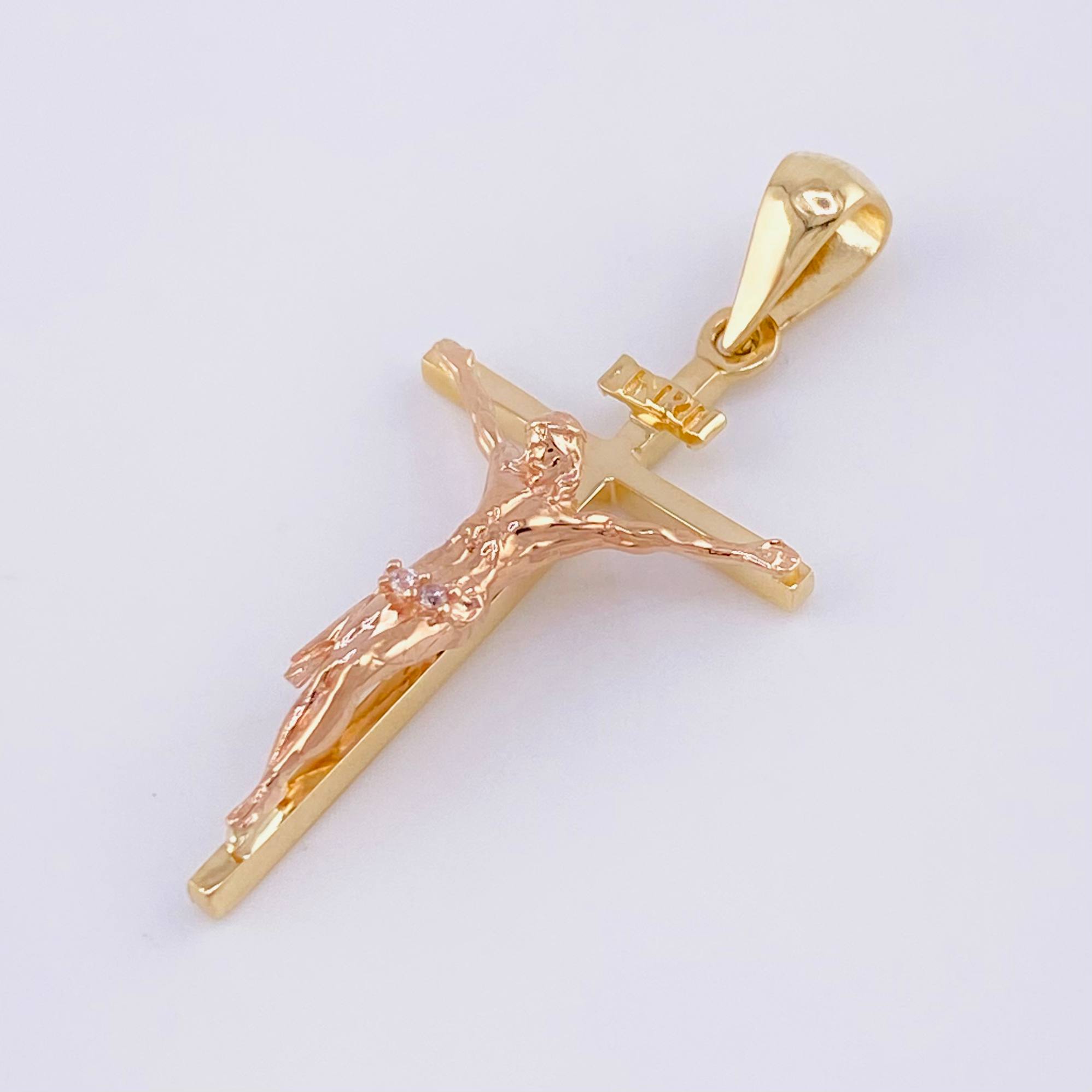 Dije Cruz Cristo 2.4 g / 1 1/4 in Dos Oros Amarillo Rosa 18K