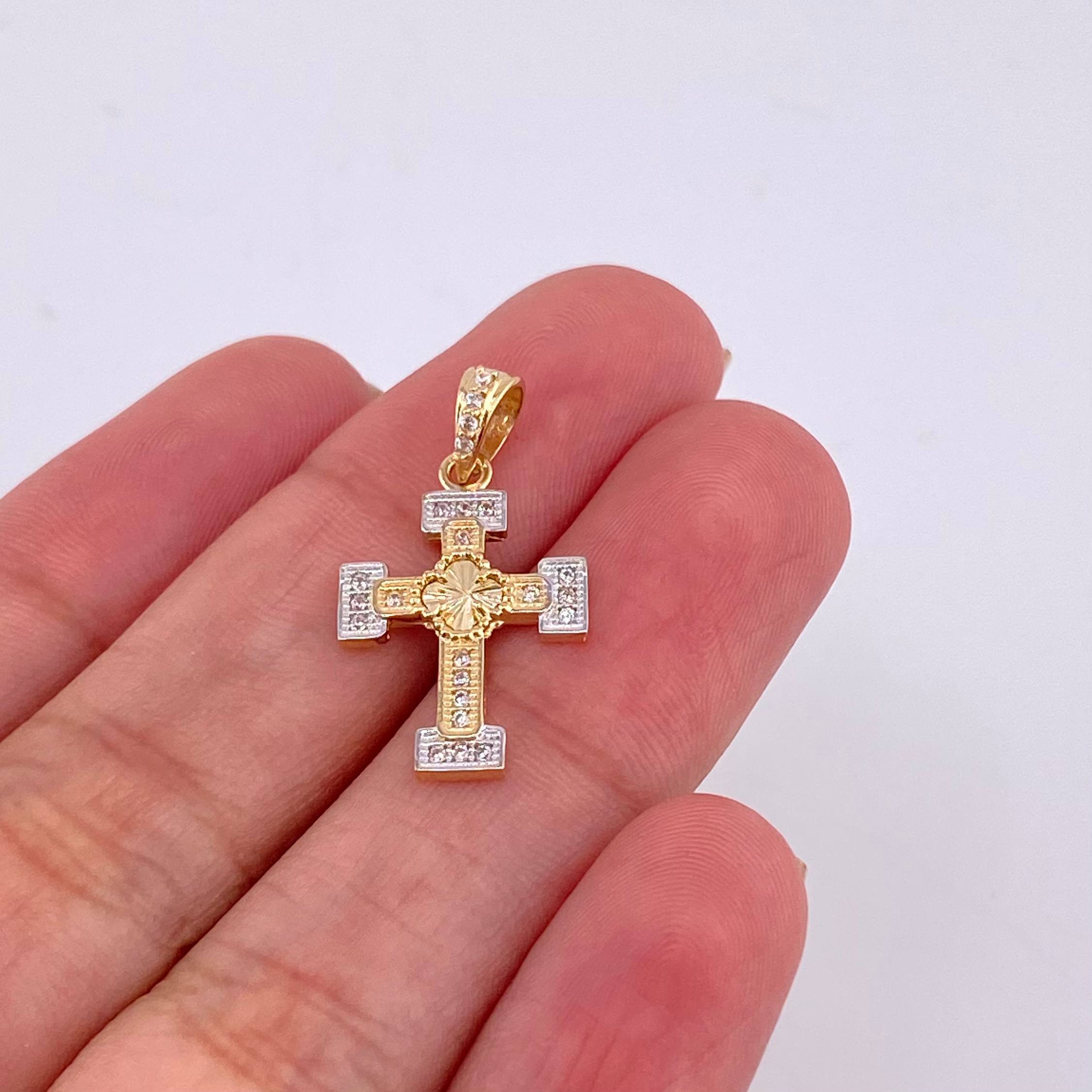 Clover Cross Pendant Dense 1.6 g / 3/4 in Two-Tone Yellow White Gold 18K
