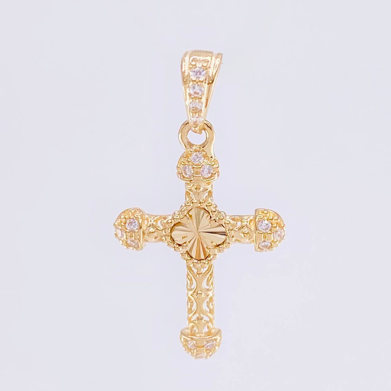 Dije Cruz Trebol Tupida 1.25 g / 1 in Oro Amarillo 18K