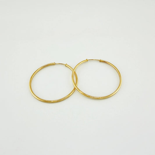 Candongas Aro Liso 2.2gr / 1 in / Oro Amarillo 18K ©