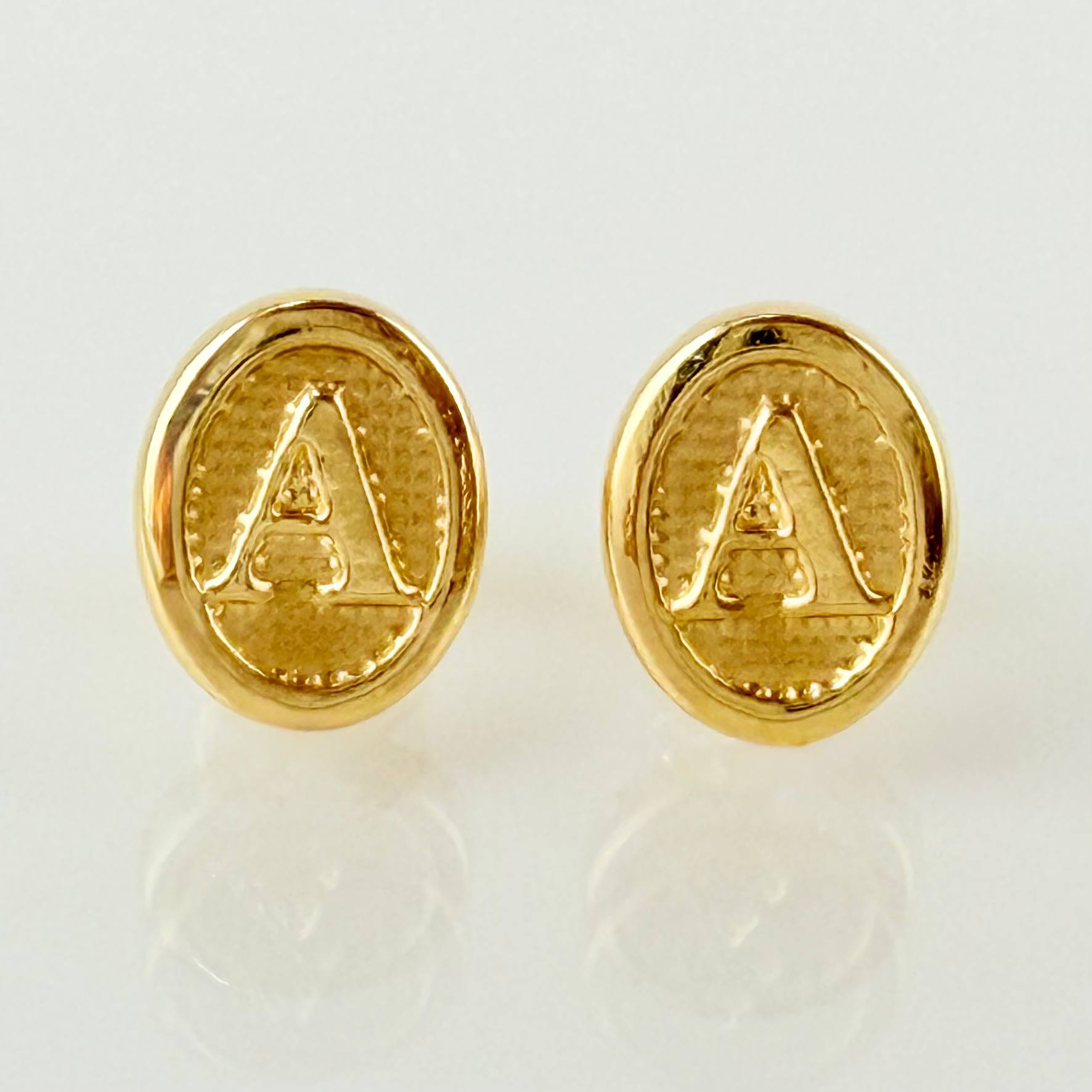 Stud Earrings Letter A 0.8gr / 7.4mm Yellow Gold 18K *