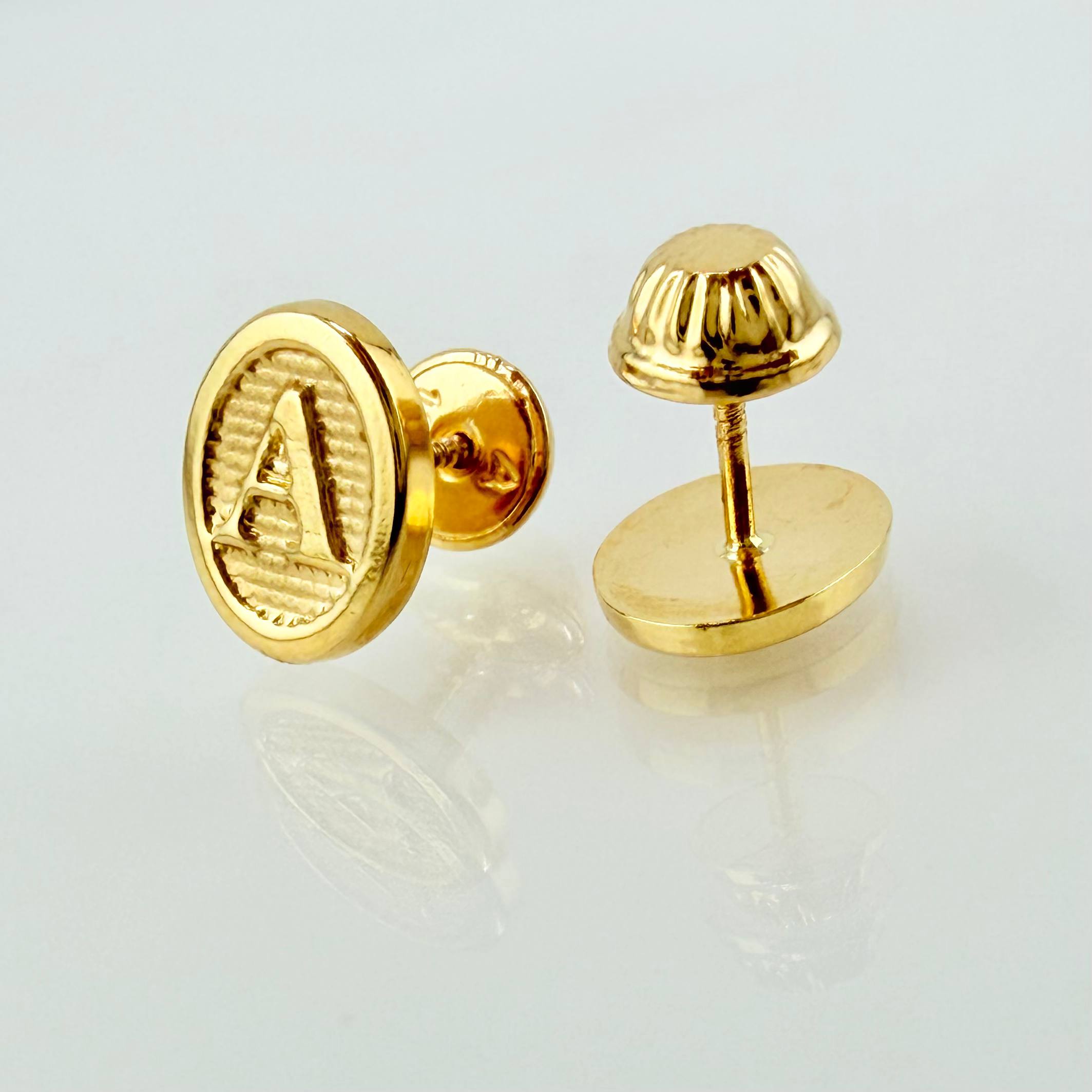 Stud Earrings Letter A 0.8gr / 7.4mm Yellow Gold 18K *