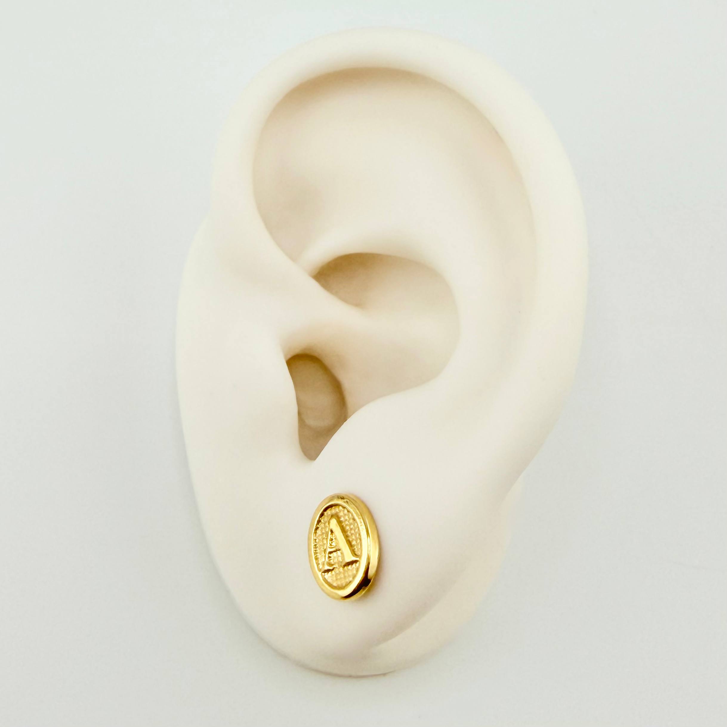 Stud Earrings Letter A 0.8gr / 7.4mm Yellow Gold 18K *