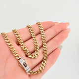 Cadena Cubana Infinito 19.2gr / 23 1/2 in / 4.9mm Oro Amarillo +4 18K
