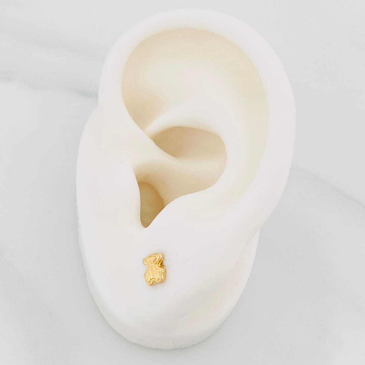 Bear Ts Stud Earrings 0.6g / in / 4mm 18K Yellow Gold