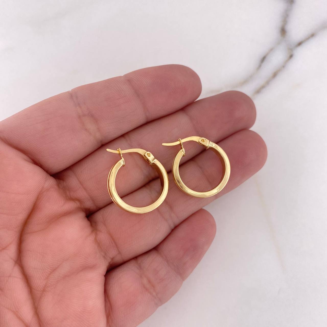 Candongas Andy 1.85gr / 2cm / Rayadas Oro Amarillo 18K #