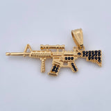 Pendant Rifle Weapon M 9.2gr / 4.7cm / Black Zircons 18K Yellow Gold &