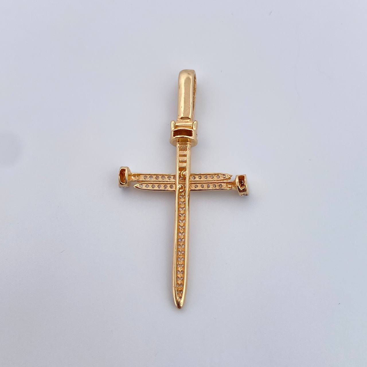 Dije Cruz Clavo 3.3gr / 4.5cm / Circones Blancos Dos Oros Blanco Amarillo 18K &