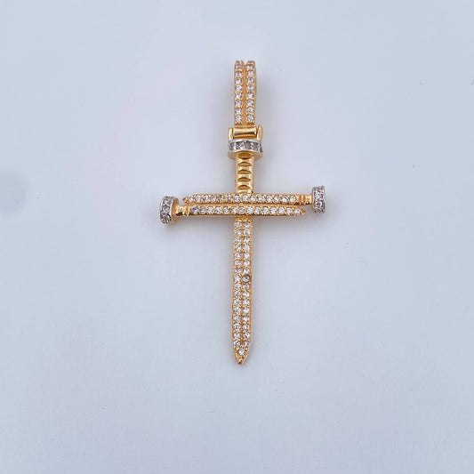 Dije Cruz Clavo 3.3gr / 4.5cm / Circones Blancos Dos Oros Blanco Amarillo 18K &