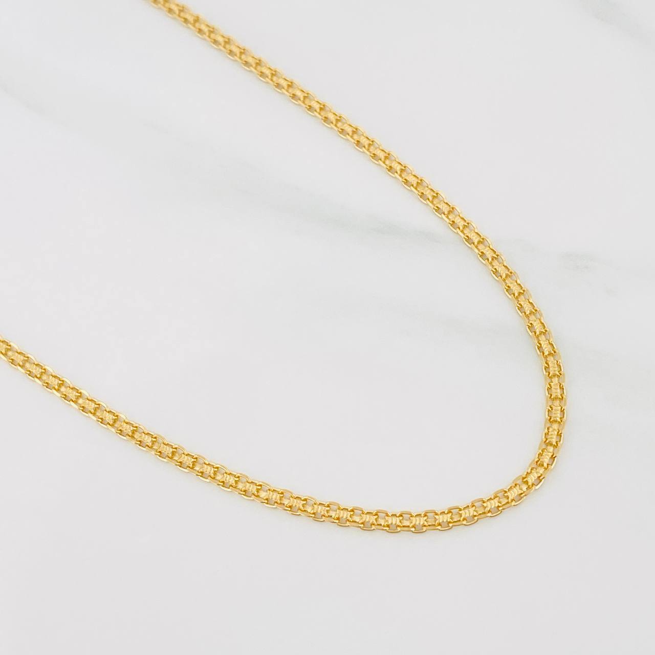 Cadena China 4.9g / 20 in / 2.1mm Oro Amarillo 18K