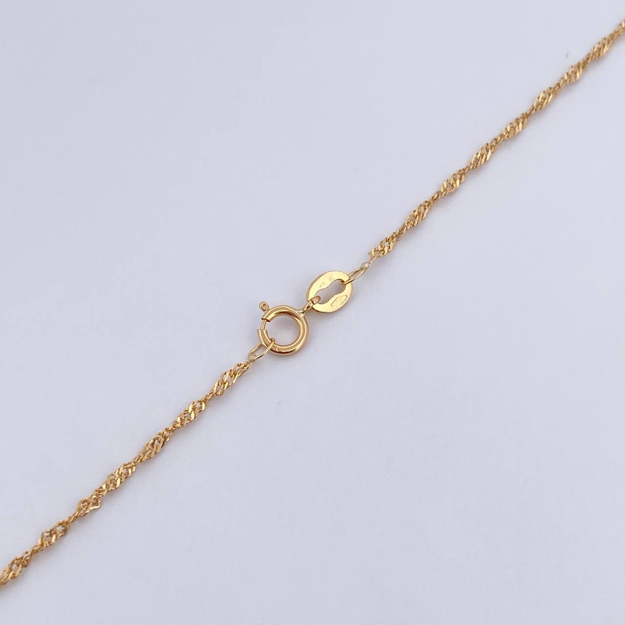 Set Singapore Chain 1.25gr / 45cm / 0.9mm + Pendant Miraculous Virgin 0.45gr / 1.8cm Smooth 18K Yellow Gold (Offer) &