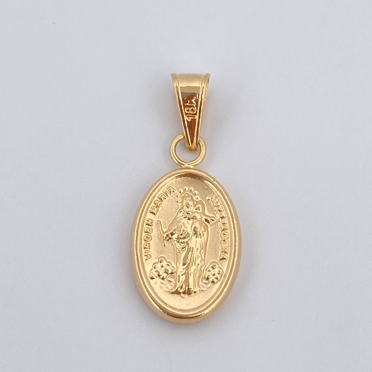 Dije Virgen Maria Uxiliadora 0.7gr / 2.4cm / Oro 18K $