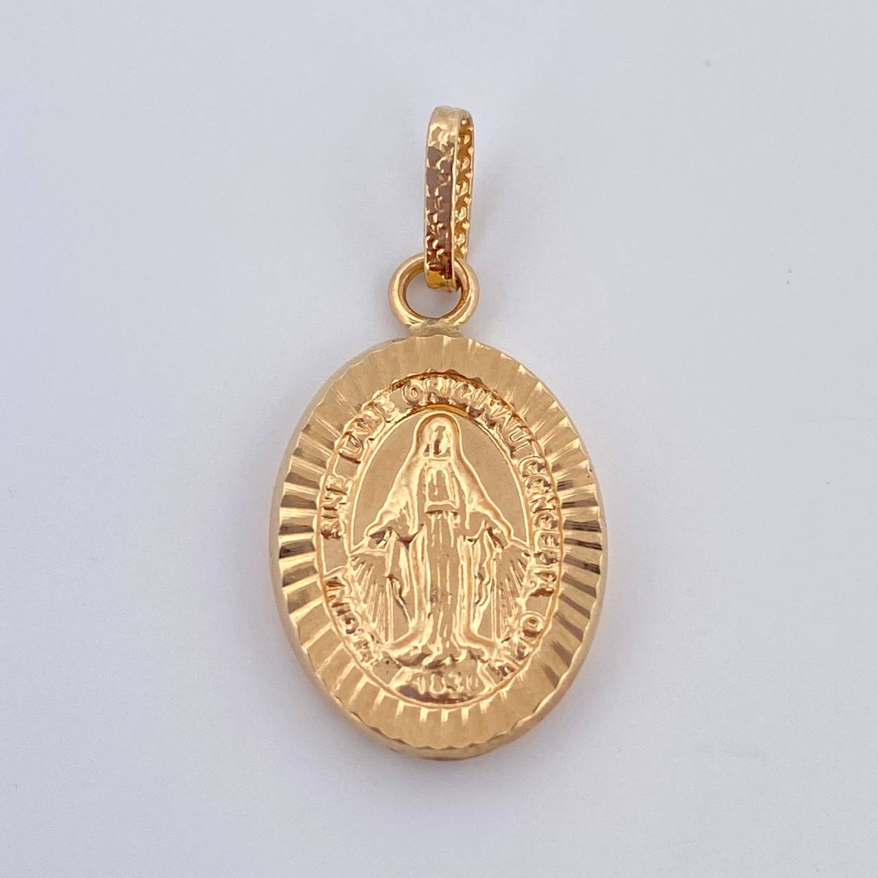Dije Virgen Milagrosa 1.2gr / 2.4cm / Oro 18K $