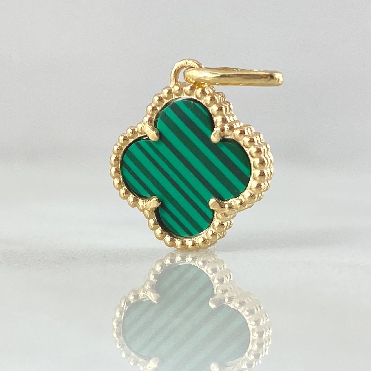 Pendant Clover 1.7gr / 2cm (0.8in) / Nac.Esp. 18K Gold