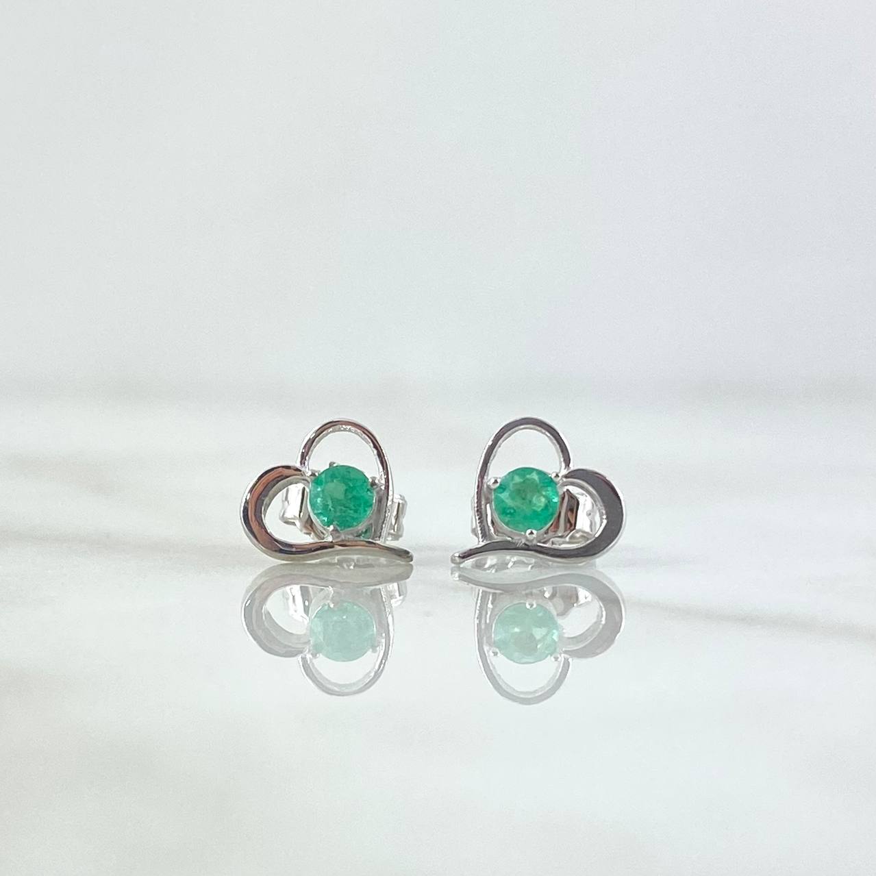 Topos Corazón Silueta 1.3gr / 8mm Esmeraldas 24pts Broche Mariposa Oro Blanco 18K (Joya) ©