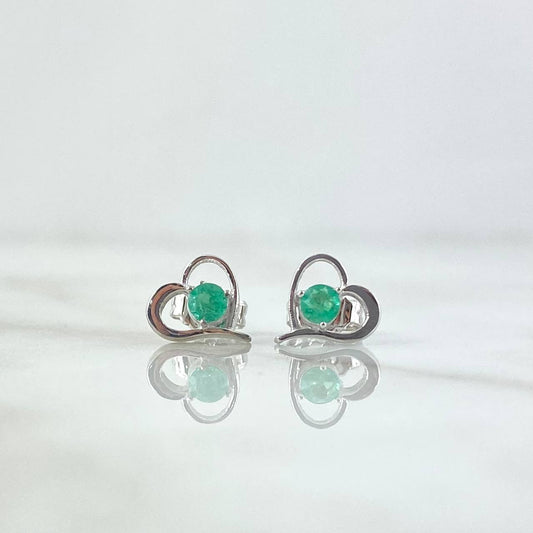 Topos Corazón Silueta 1.3gr / 8mm Esmeraldas 24pts Broche Mariposa Oro Blanco 18K (Joya) ©