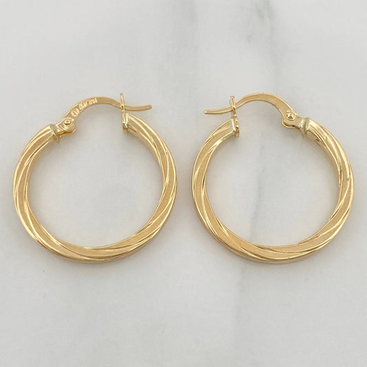 Osiris Hoop Earrings 1.65 g / 1 in 18K Yellow Gold
