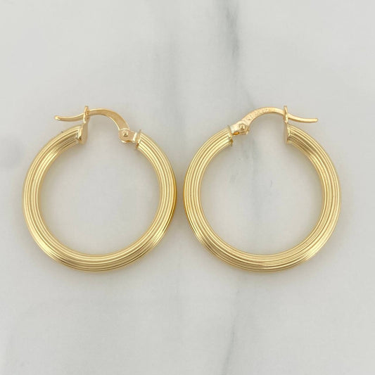 Cyrene Hoop Earrings 2.7 g / 1 in 18K Yellow Gold