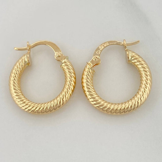 Zion Hoop Earrings 1.8 g / 3/4 in 18K Yellow Gold