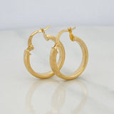 Winter Hoop Earrings 1.8 g / 3/4 in 18K Yellow Gold