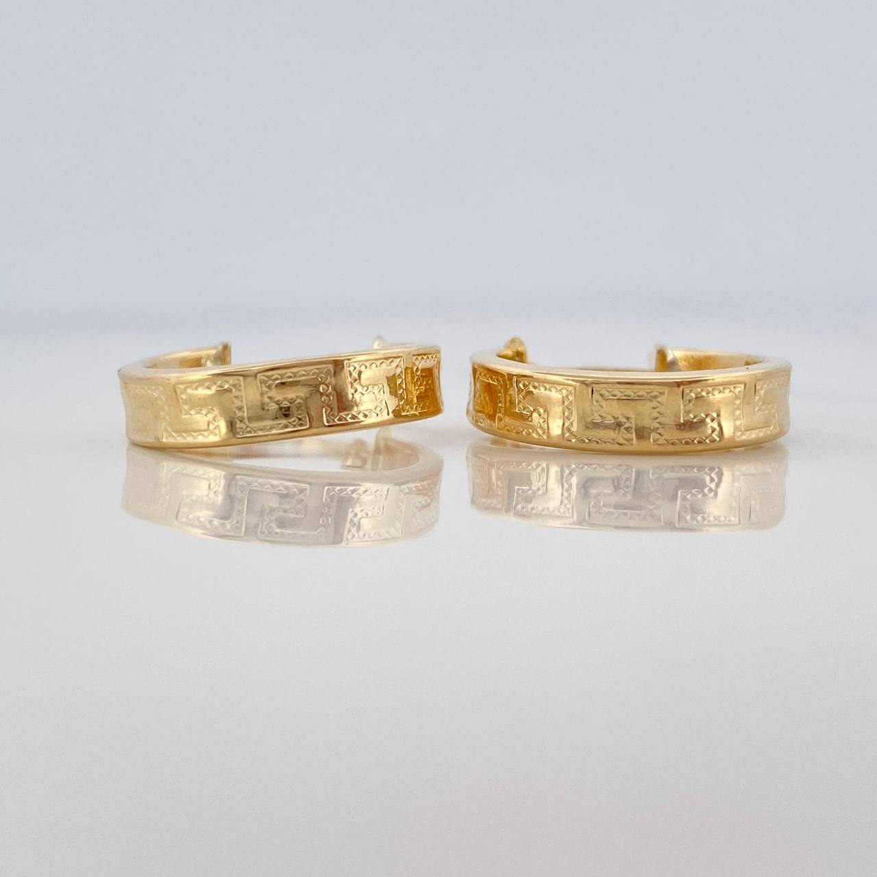 Tribal Chain 2.3 g / 3/4 in 18K Yellow Gold