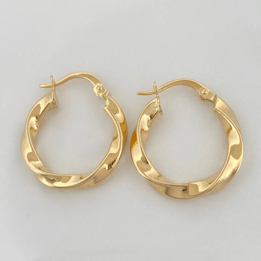 Kari Hoop Earrings 1.75 g / 3/4 in 18K Yellow Gold