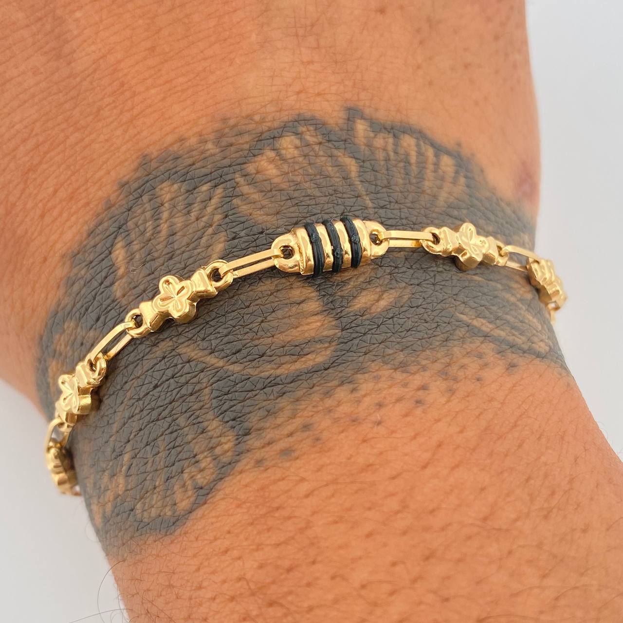 Rustic Flowers Bracelet 4.4gr / 8.3in / 18K Gold $