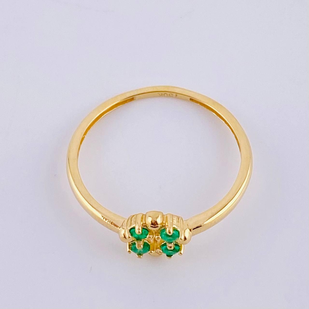 Anillo Recuadros Esfericos Esmeraldas 1Pts 1.65 g / T8 Oro Amarillo 18K