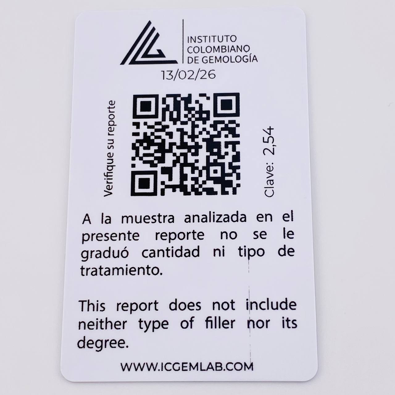 Dije Marco Cuadrado Tridimensional Esmeralda 2,54 Qts 20Pts 3.5 g / 3/4 in Oro Amarillo 18K