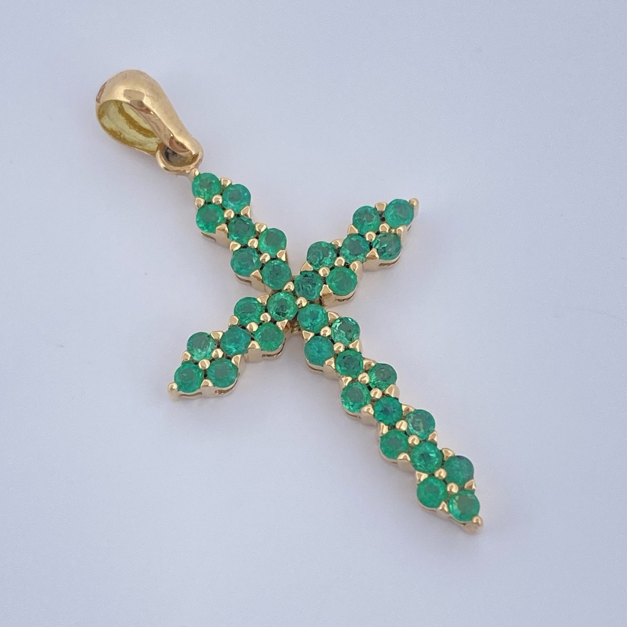 Pendant Cross Emerald Points 2.35gr / 1 1/4 in / 18K Gold +