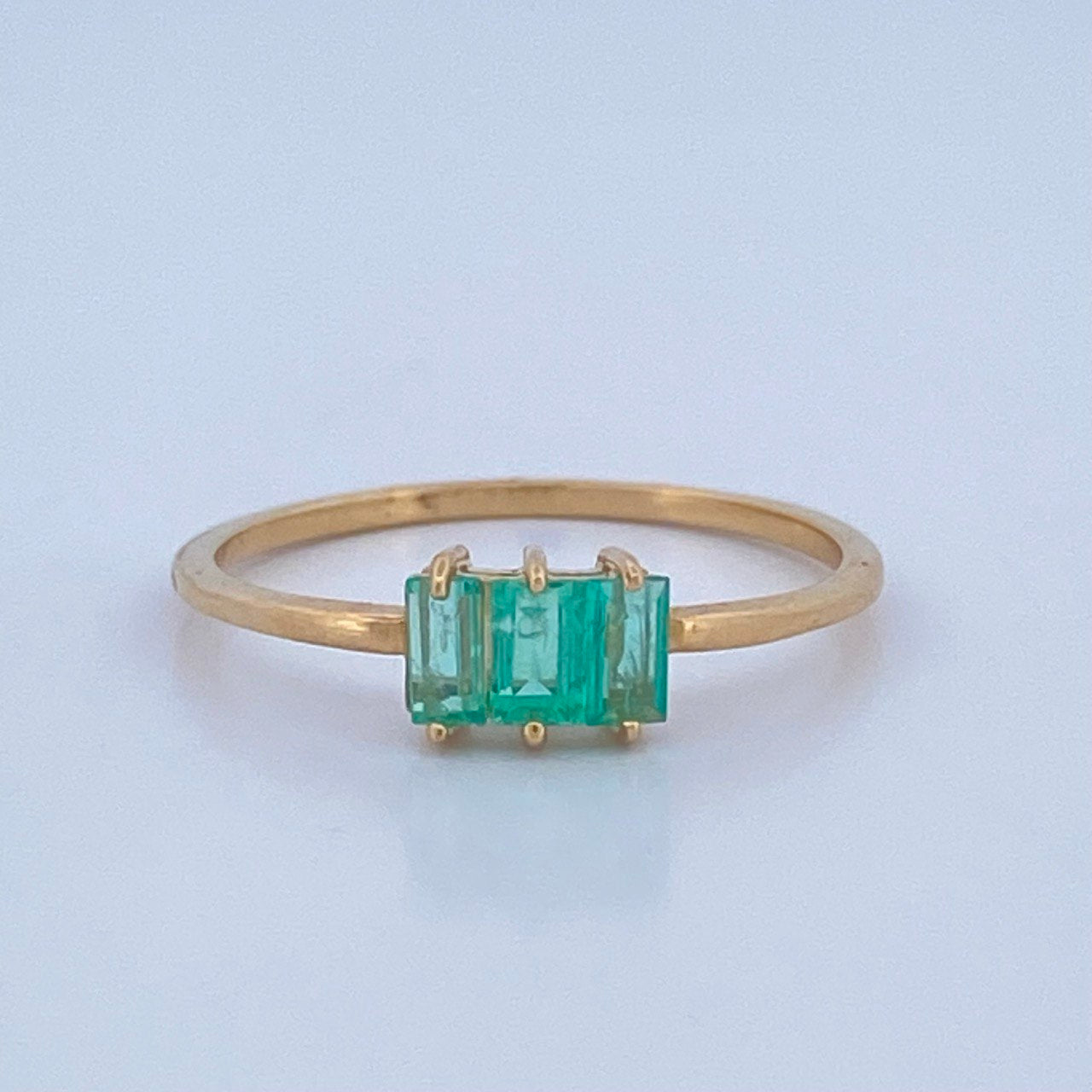Accordion Emerald Ring 1.05gr / Size 5 1/4 / 18K Gold +