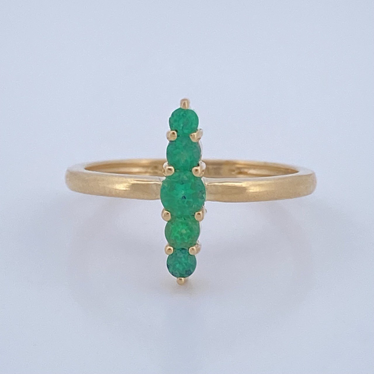Emerald Line Ring 2.25gr / Size 5 1/2 / 18K Gold +