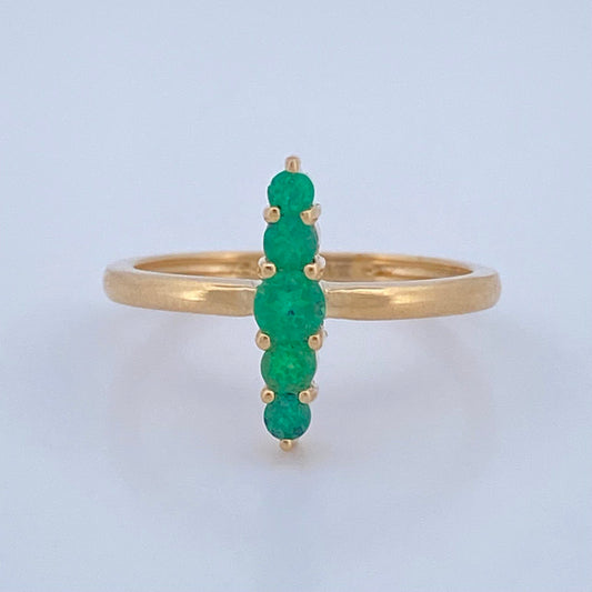 Emerald Line Ring 2.25gr / Size 5 1/2 / 18K Gold +