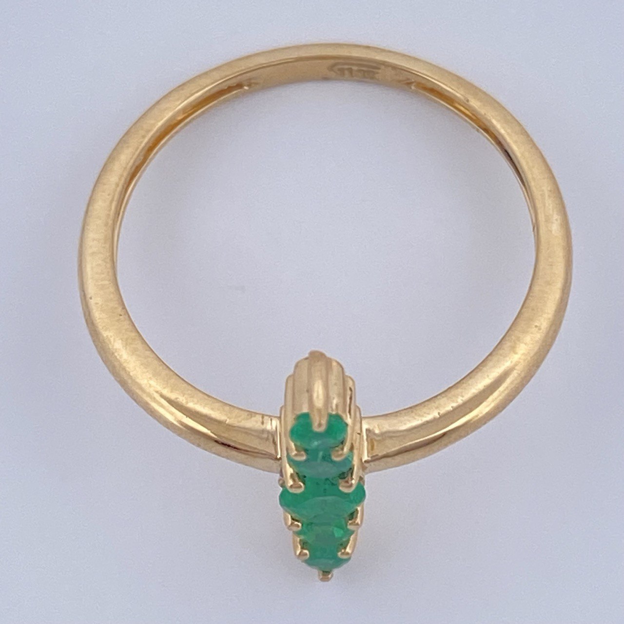 Emerald Line Ring 2.25gr / Size 5 1/2 / 18K Gold +