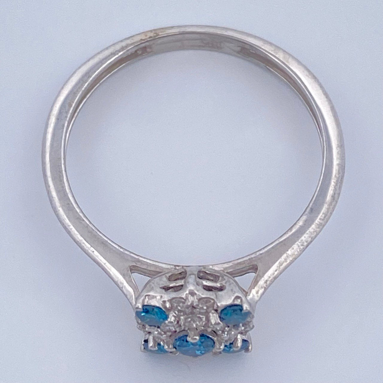 Snowflake Diamond Ring 2.2g / Size 6 1/4 / 18K White Gold %