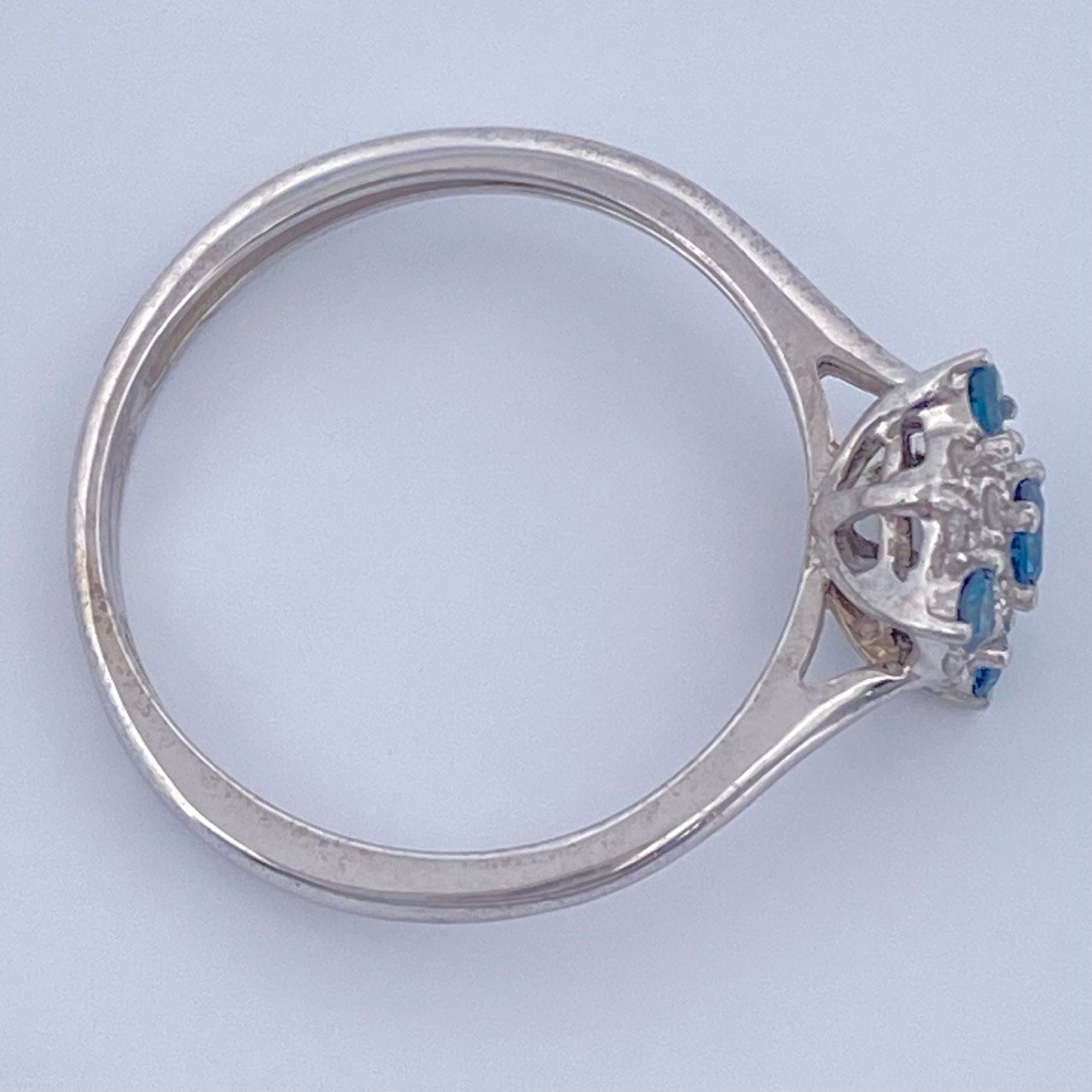 Snowflake Diamond Ring 2.2g / Size 6 1/4 / 18K White Gold %