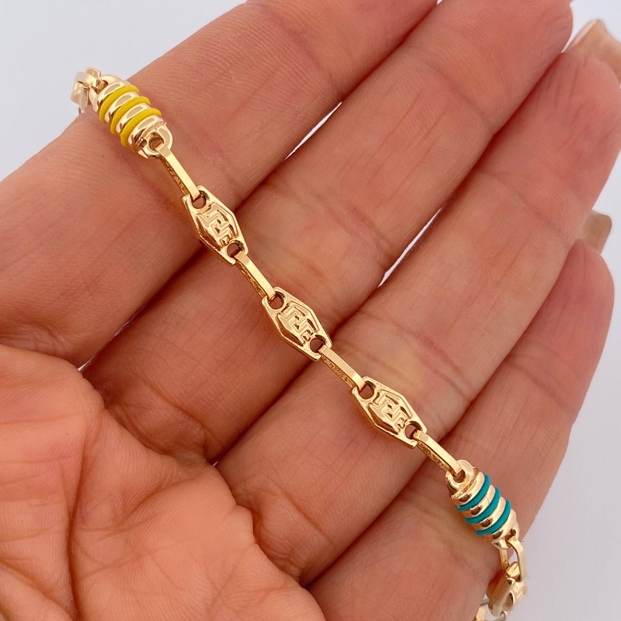 Rustic Tribal Bracelet 5.5gr / 8.5in / 18K Gold $