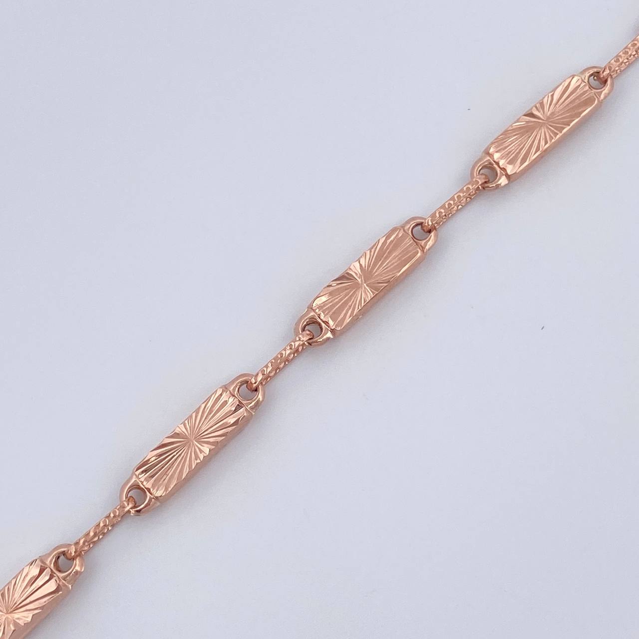 Pulso Eslabon Diamantado 4.65gr / 22cm / Oro 18K $