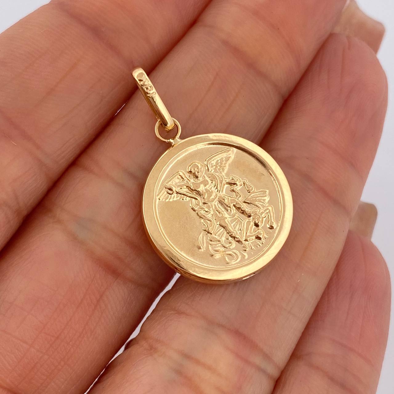 Dije San Miguel Arcangel 1.35gr / 3cm / Oro 18K