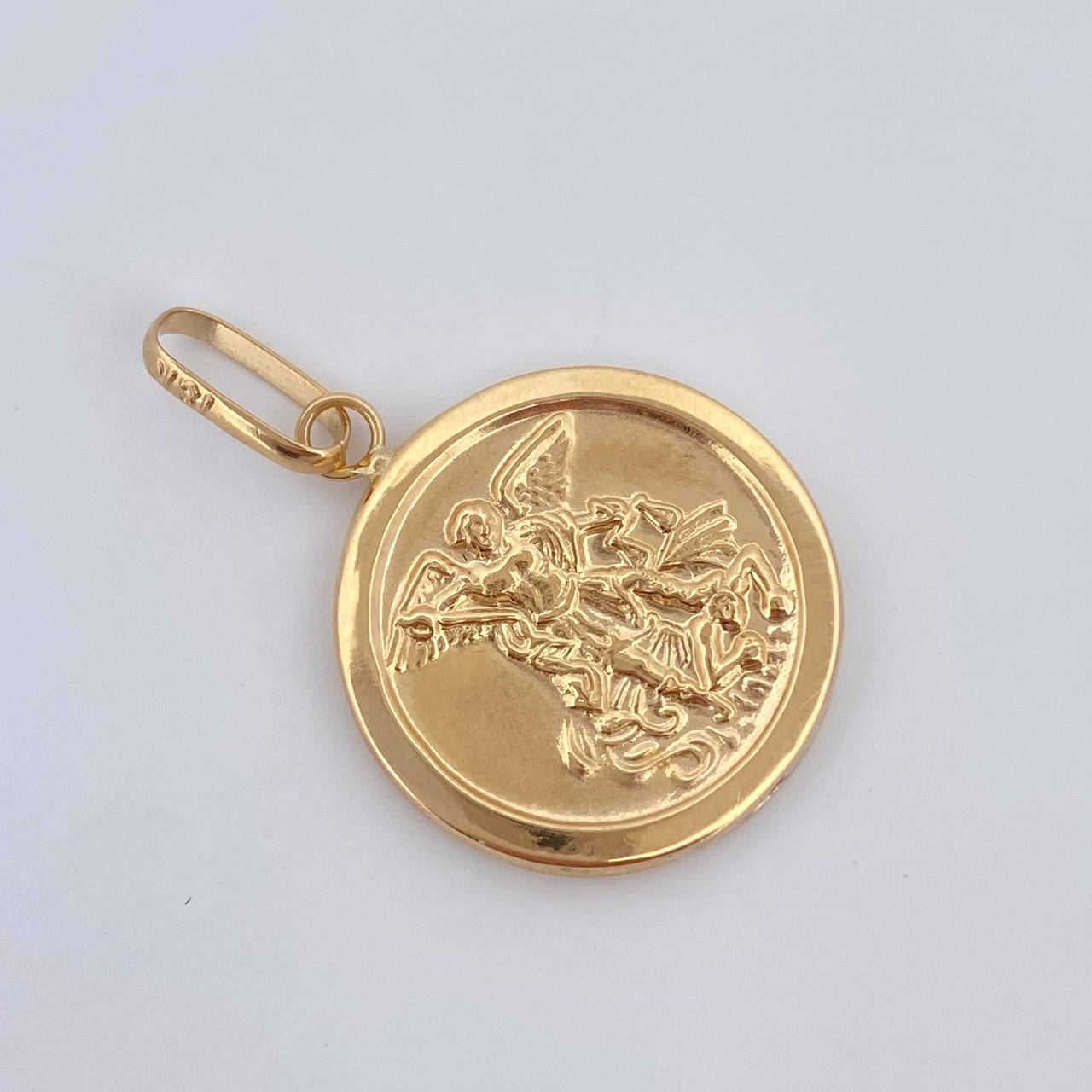 Dije San Miguel Arcangel 1.35gr / 3cm / Oro 18K