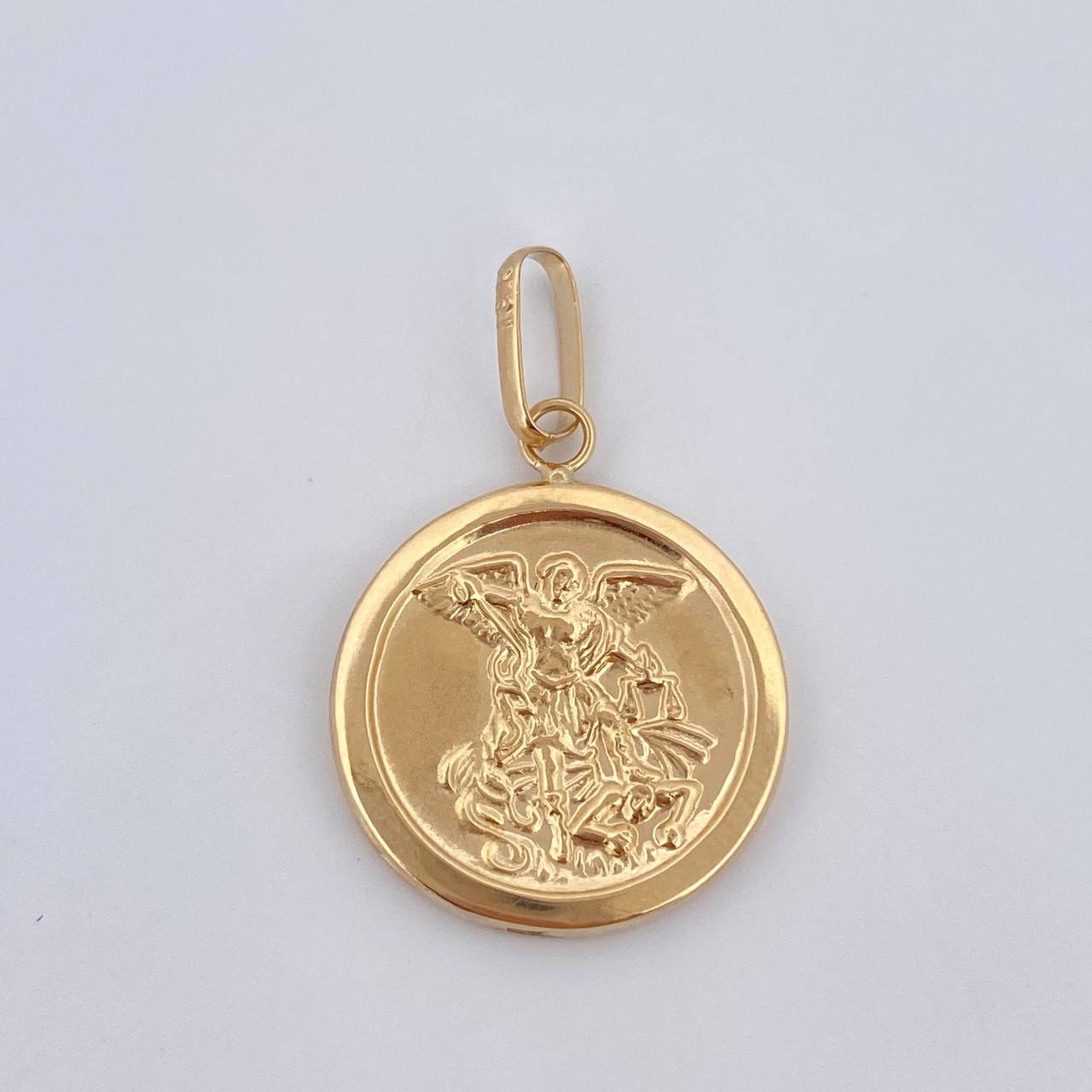 Dije San Miguel Arcangel 1.35gr / 3cm / Oro 18K