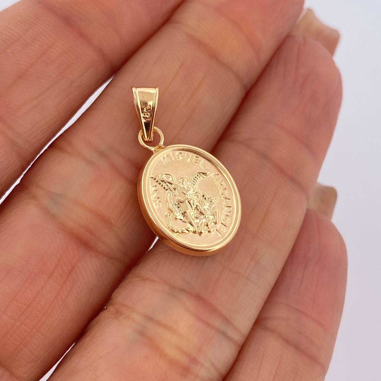 San Miguel Archangel Pendant 1.05gr / 1.0in / 18K Gold $