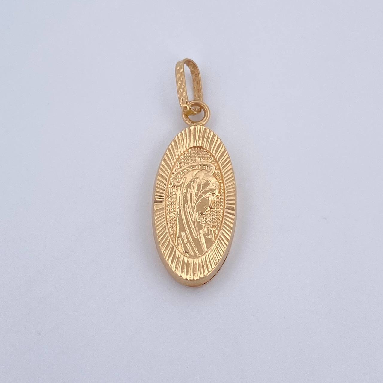 Dije Virgen Maria 1.05gr / 2.5cm / Oro 18K $